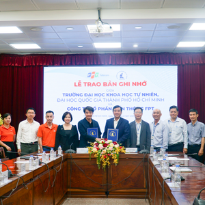 FPT Telecom và Trường ĐH Khoa học Tự nhiên (ĐHQG-HCM) ký kết hợp tác: Chú trọng nhân lực Chip bán dẫn và Trí tuệ nhân tạo (AI)