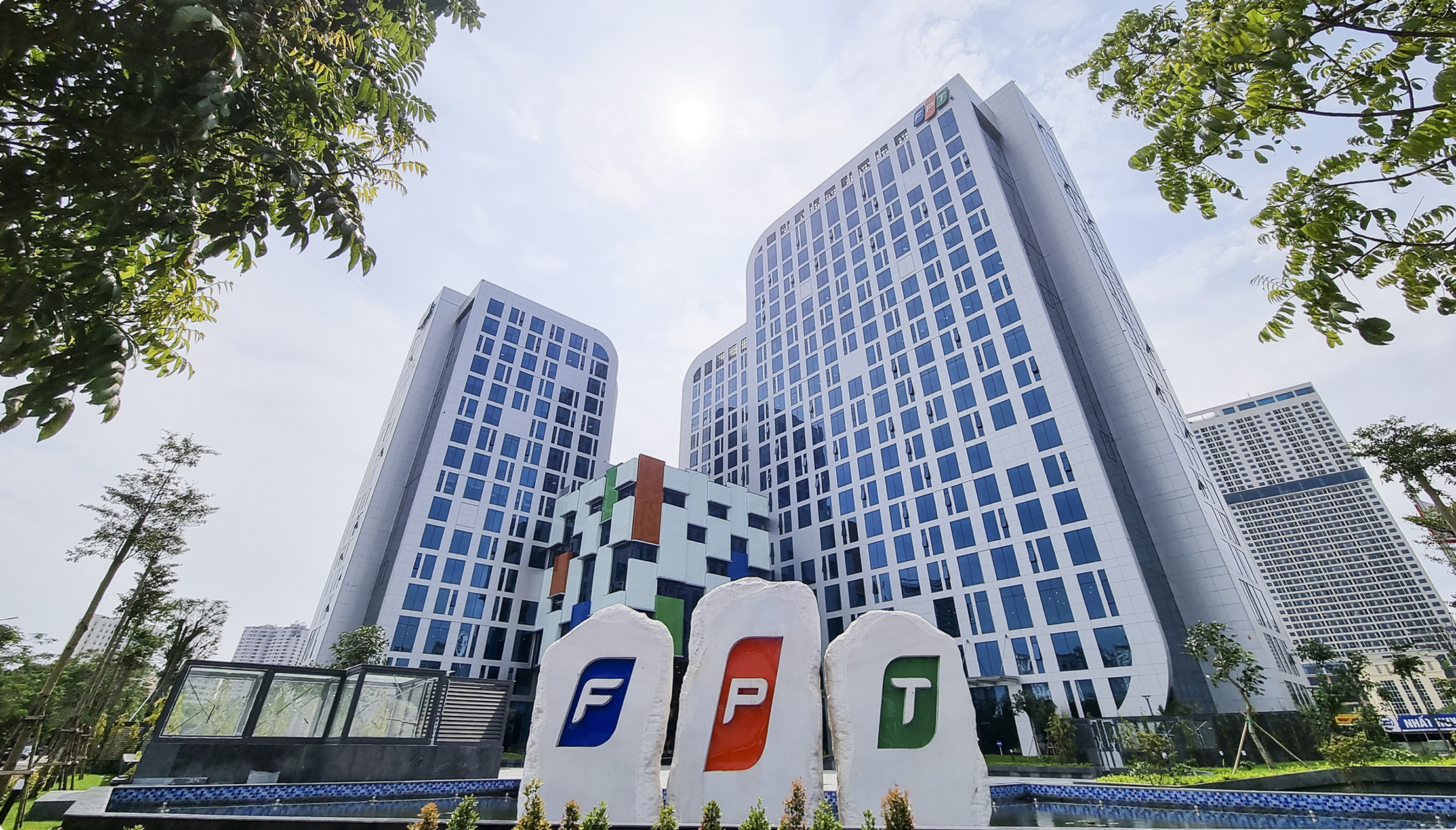 FPT Tower